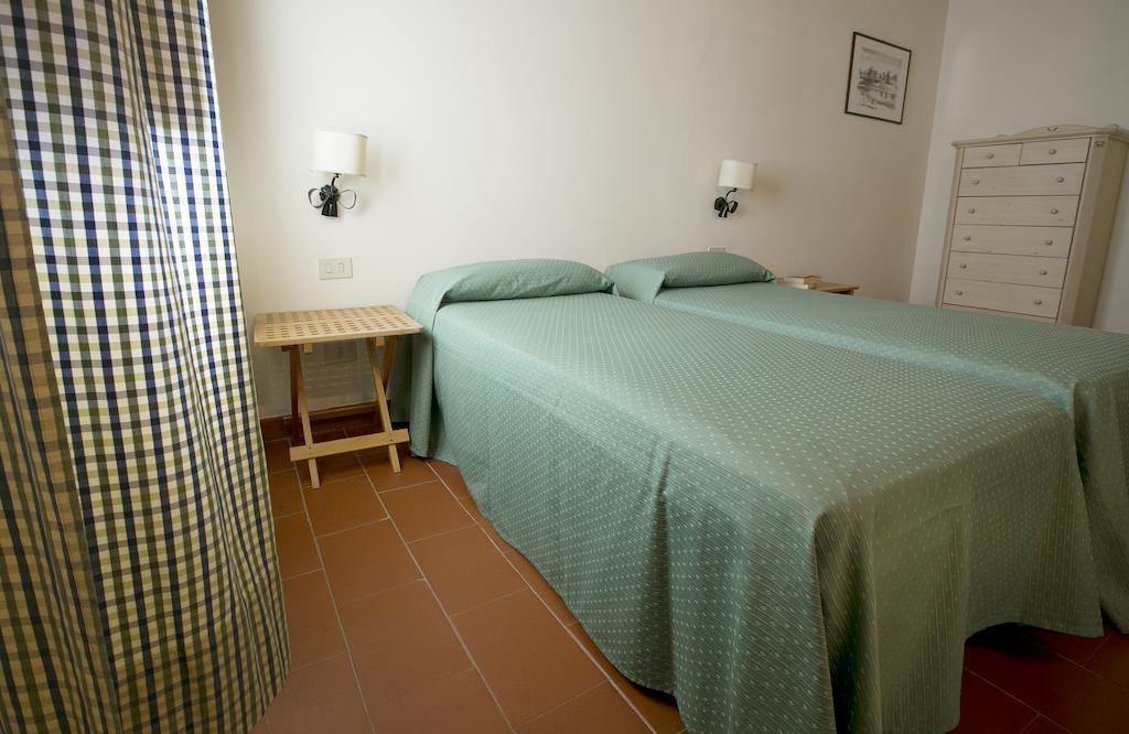 Agriturismo Il Torrione Lecchi Ruang foto